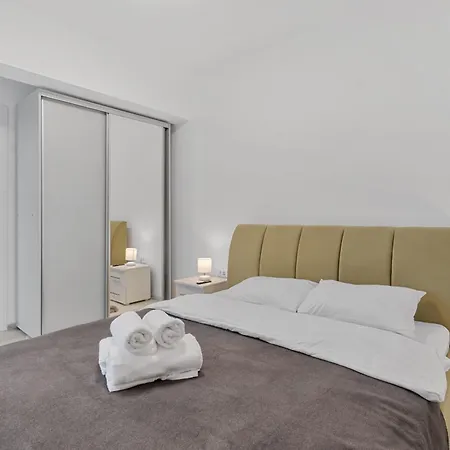 New World Militari Grand 1 Apartment