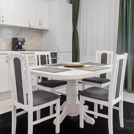 Apartment New World Militari Grand 1