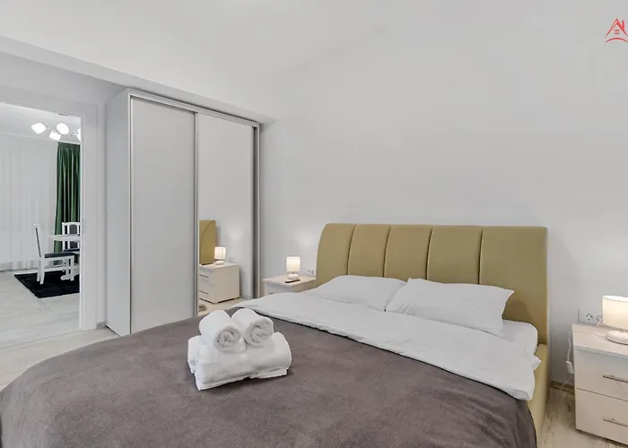 New World Militari Grand 1 Апартаменти