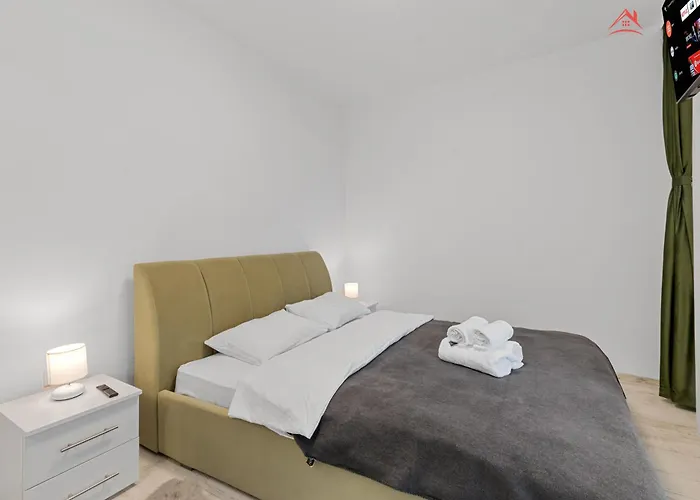 New World Militari Grand 1 *