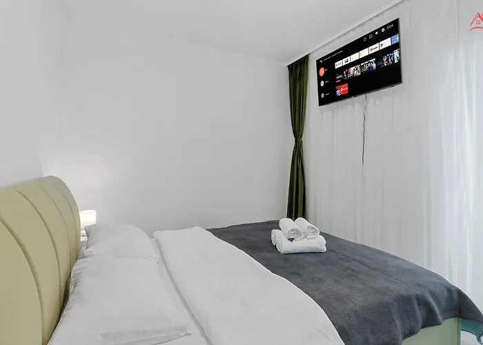 New World Militari Grand 1 *